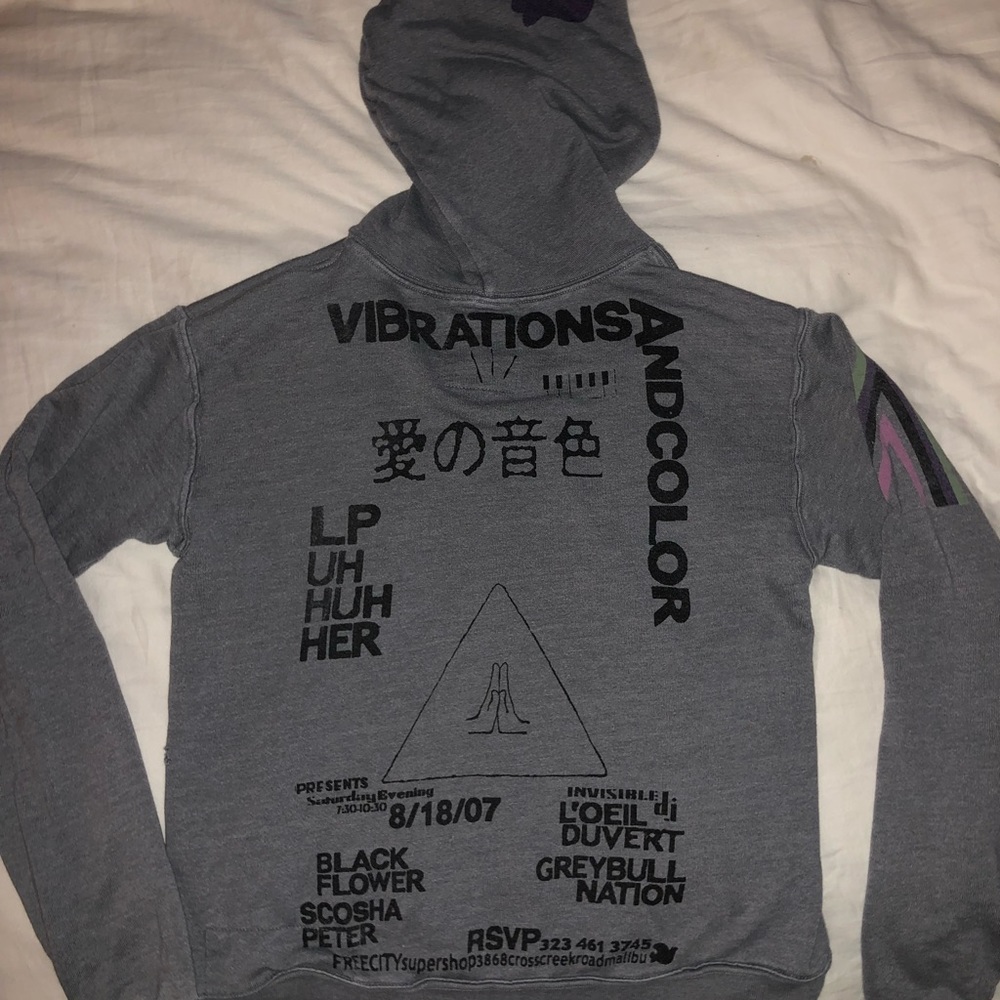 Free city zip up hoodie